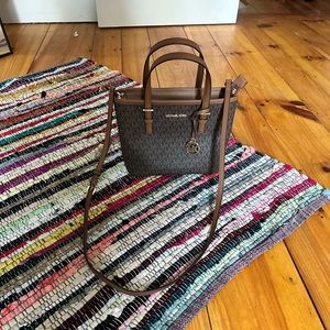 Michael Kors satchel. Barely used